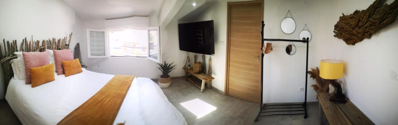 Les Chambres Du Saunier 생 드 지로 외부 사진